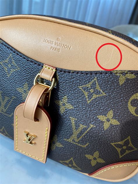 Louis Vuitton Deauville Mini Bag Review – The petite treasure.